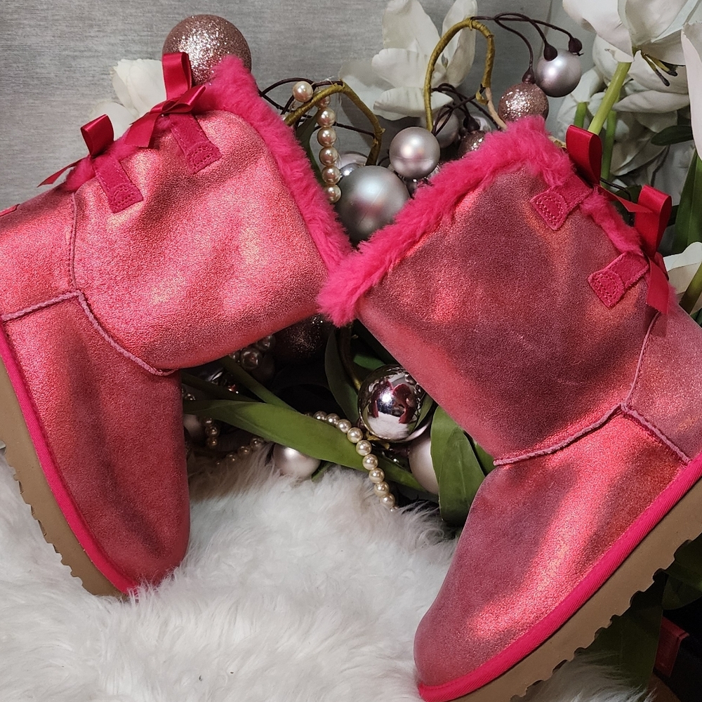 UGG BAILEY BOW GLISTEN WOMEN SHORT BOOTS Size7 New - Picture 1 of 6
